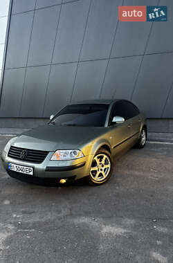 Седан Volkswagen Passat 2003 в Кременчуге