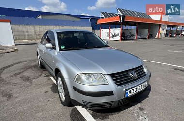 Седан Volkswagen Passat 2002 в Виннице