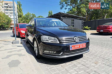 Седан Volkswagen Passat 2012 в Одессе