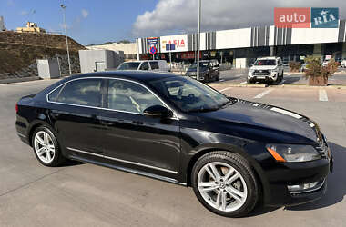 Седан Volkswagen Passat 2013 в Києві