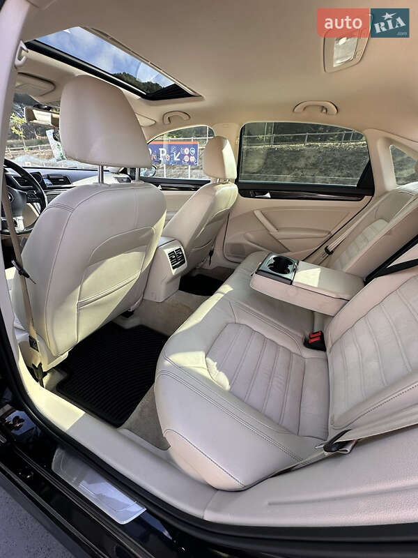 Седан Volkswagen Passat 2013 в Києві