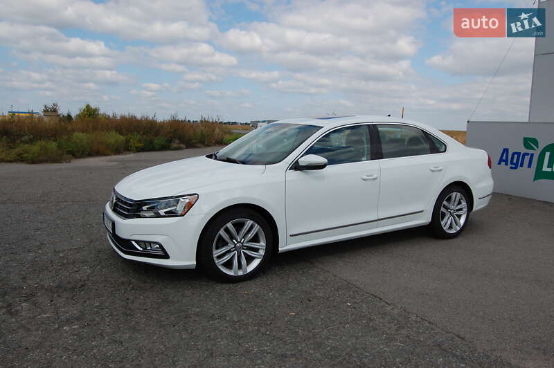 Седан Volkswagen Passat 2015 в Києві