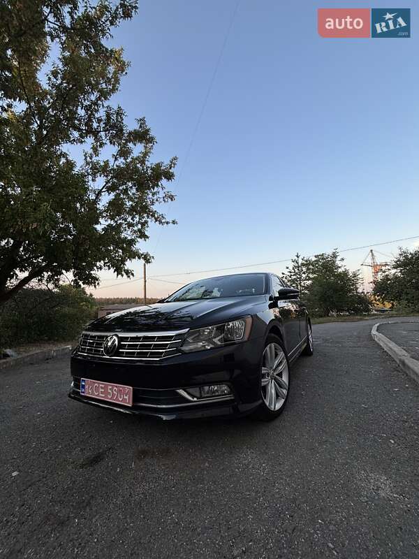 Седан Volkswagen Passat 2018 в Кропивницком