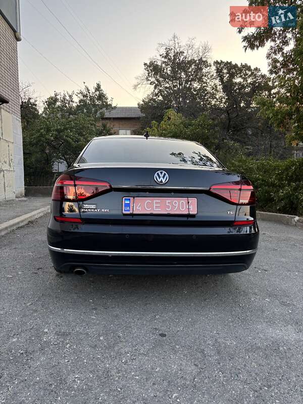 Седан Volkswagen Passat 2018 в Кропивницком
