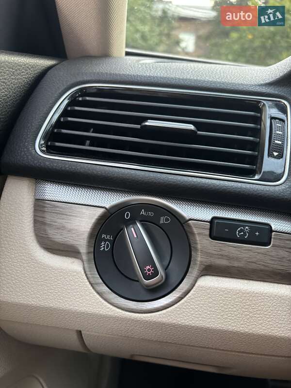 Седан Volkswagen Passat 2018 в Кропивницком