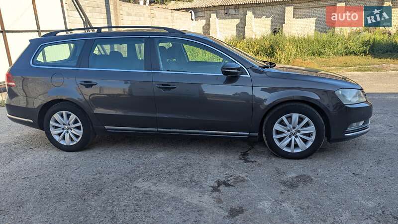 Универсал Volkswagen Passat 2011 в Березному