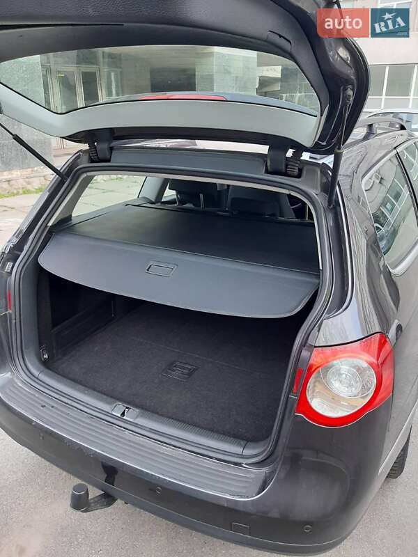 Универсал Volkswagen Passat 2006 в Николаеве