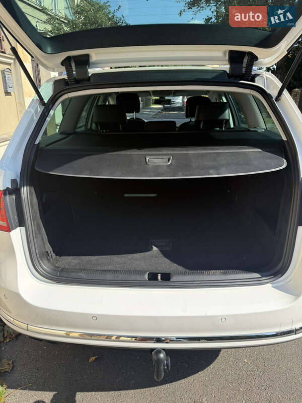 Универсал Volkswagen Passat 2012 в Львове