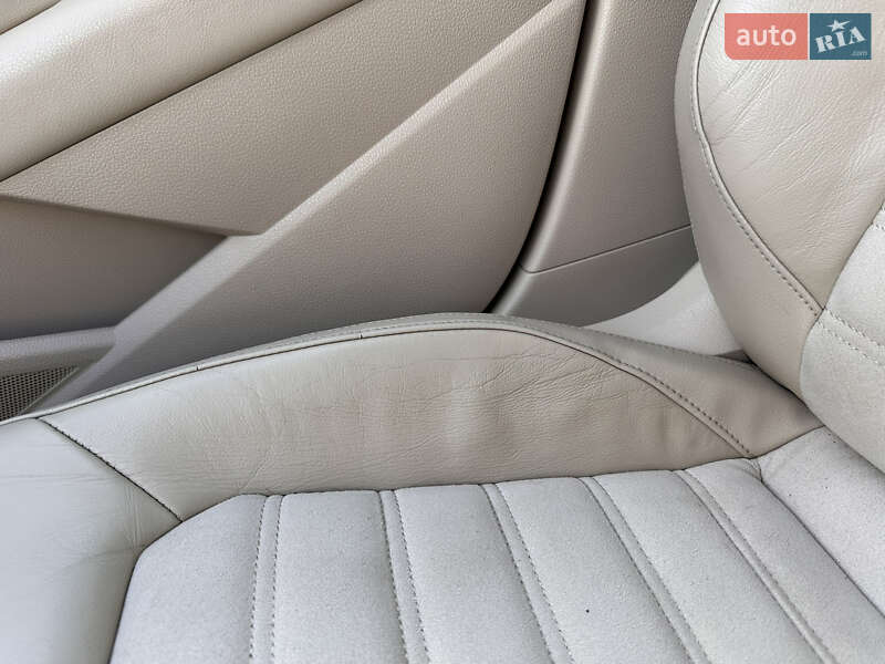 Седан Volkswagen Passat 2013 в Києві