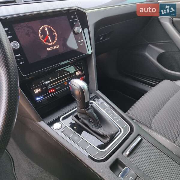 Универсал Volkswagen Passat 2020 в Кременчуге