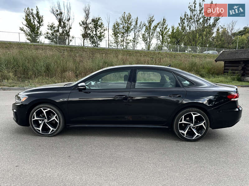 Седан Volkswagen Passat 2021 в Харькове