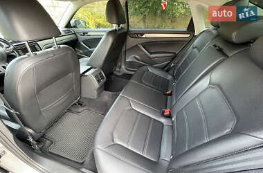 Седан Volkswagen Passat 2014 в 
