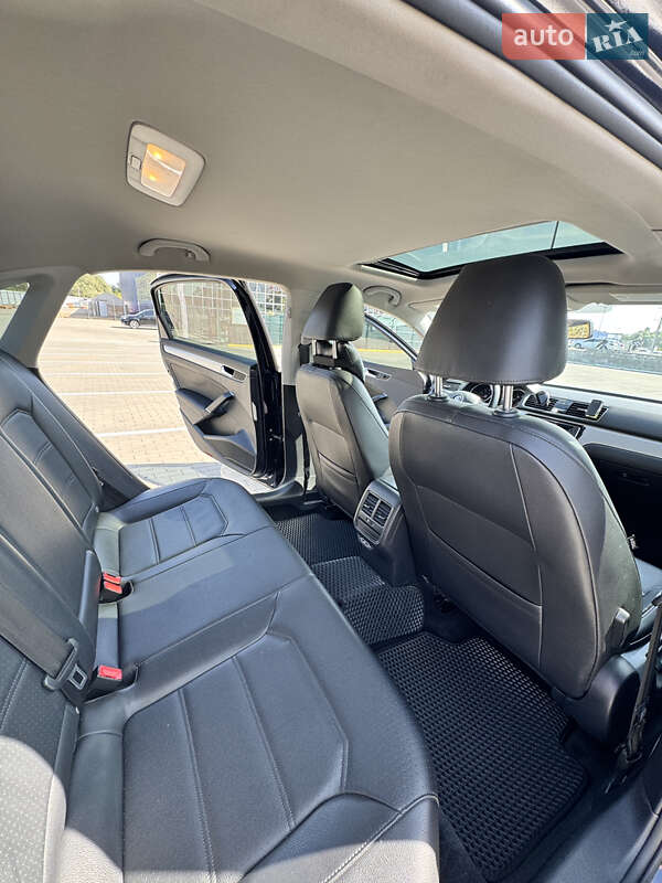 Седан Volkswagen Passat 2018 в Сумах