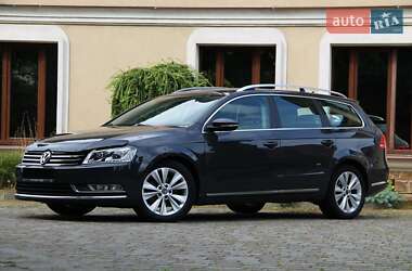 Універсал Volkswagen Passat 2011 в Сарнах
