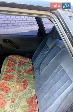 Седан Volkswagen Passat 1991 в Чугуеве