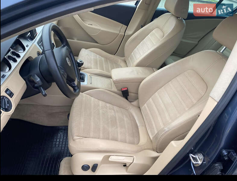 Седан Volkswagen Passat 2007 в Воловце