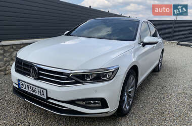 Седан Volkswagen Passat 2021 в 