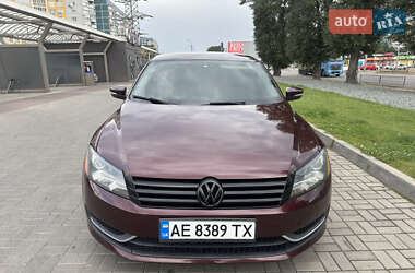 Седан Volkswagen Passat 2013 в Дніпрі
