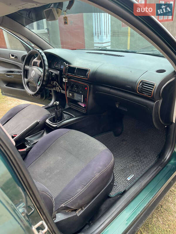 Седан Volkswagen Passat 2000 в Вінниці