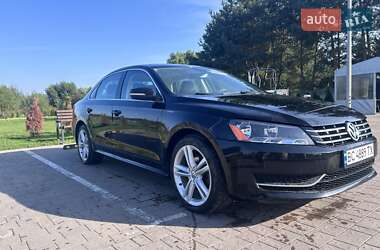 Седан Volkswagen Passat 2014 в Львові