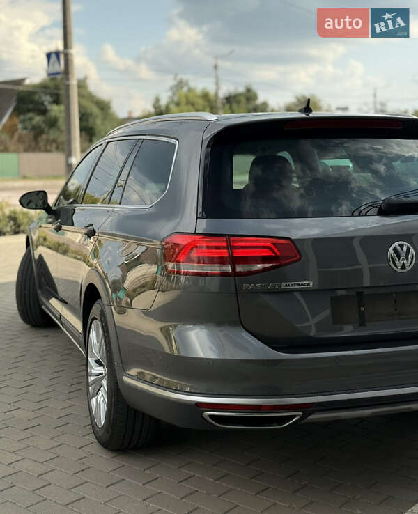 Универсал Volkswagen Passat 2017 в Житомире фото 14 Универсал Volkswagen Passat 2017 в Житомире