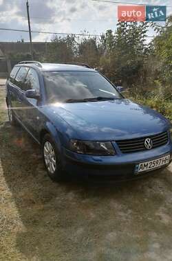 Універсал Volkswagen Passat 2000 в Житомирі