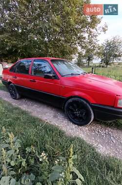 Седан Volkswagen Passat 1992 в Борщеве