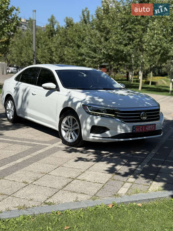 Седан Volkswagen Passat 2020 в 