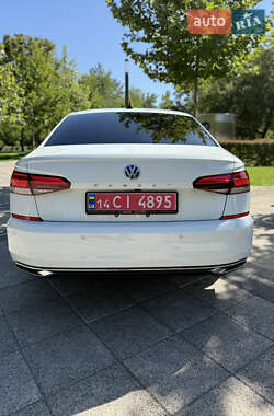 Седан Volkswagen Passat 2020 в 