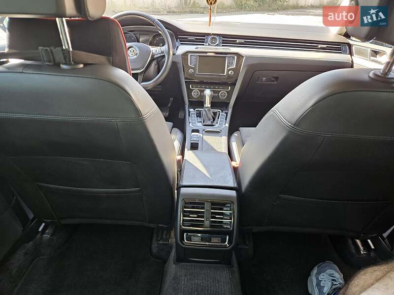 Універсал Volkswagen Passat 2017 в Українці