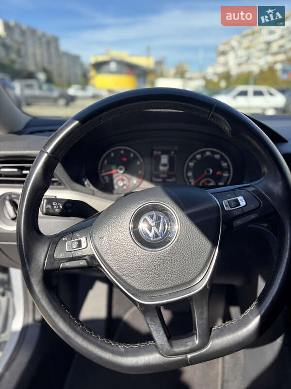Седан Volkswagen Passat 2020 в Киеве