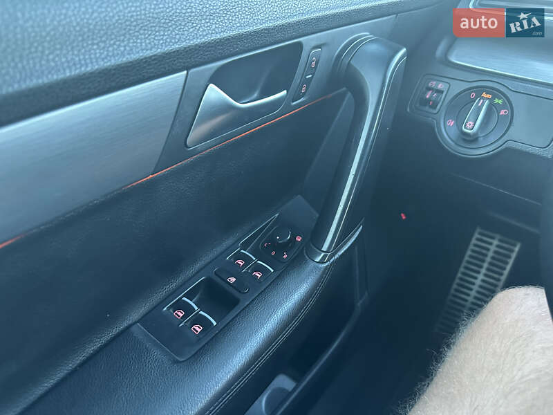 Універсал Volkswagen Passat 2012 в Ніжині