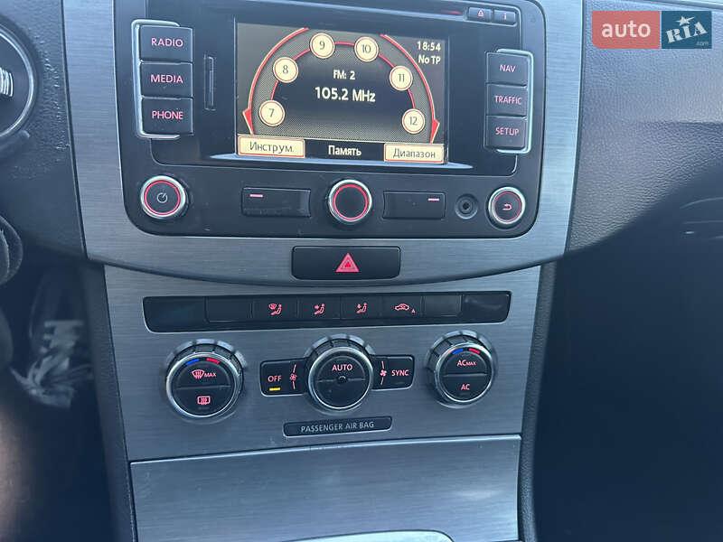 Універсал Volkswagen Passat 2012 в Ніжині