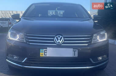 Седан Volkswagen Passat 2012 в Одессе
