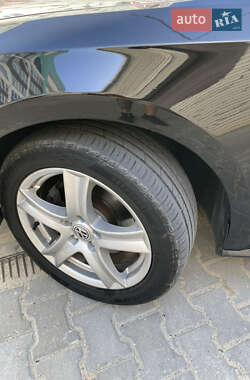 Седан Volkswagen Passat 2011 в 