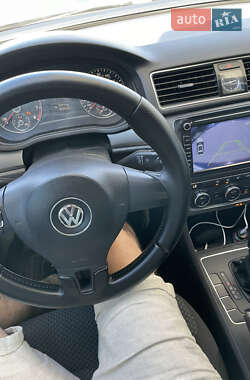 Седан Volkswagen Passat 2011 в 
