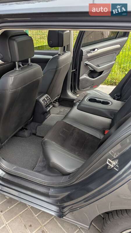 Универсал Volkswagen Passat 2015 в Киеве