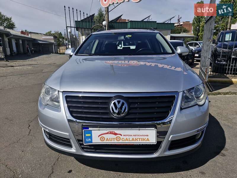 Універсал Volkswagen Passat 2009 в Миколаєві