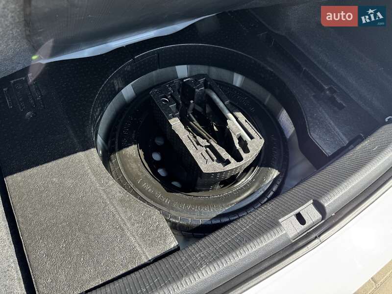 Седан Volkswagen Passat 2020 в Одессе