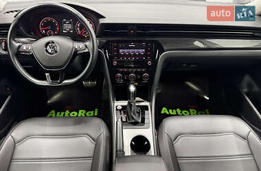 Седан Volkswagen Passat 2020 в Одессе