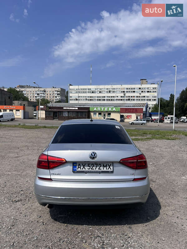 Седан Volkswagen Passat 2016 в Харькове