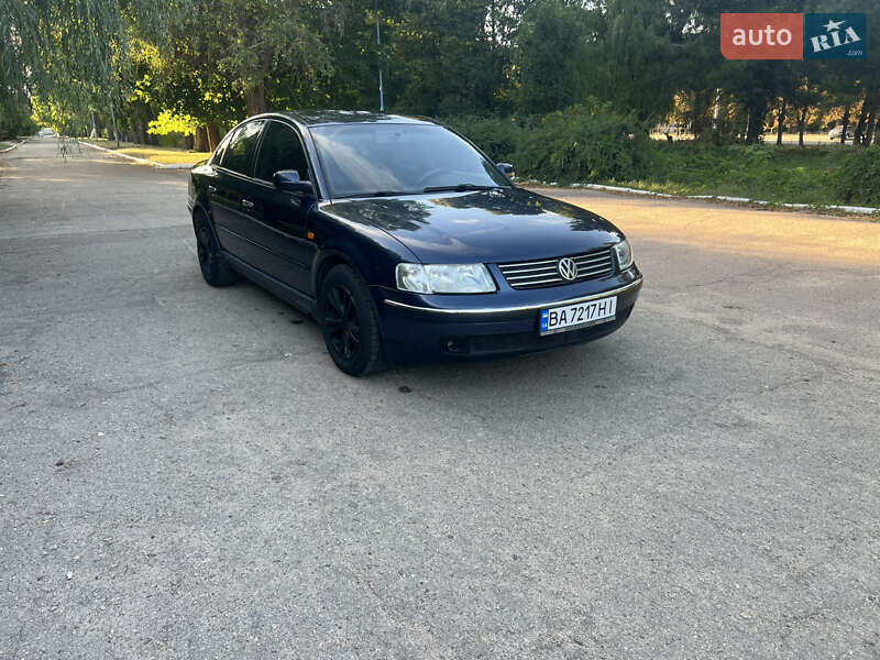 Седан Volkswagen Passat 1997 в Кропивницком