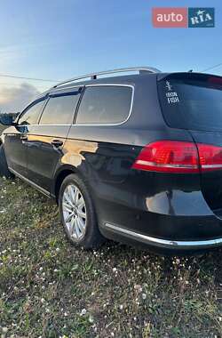 Універсал Volkswagen Passat 2012 в 