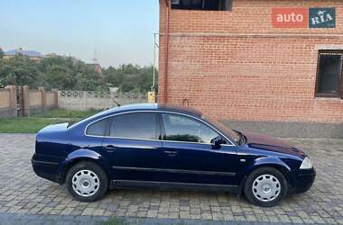 Седан Volkswagen Passat 2001 в Бродах
