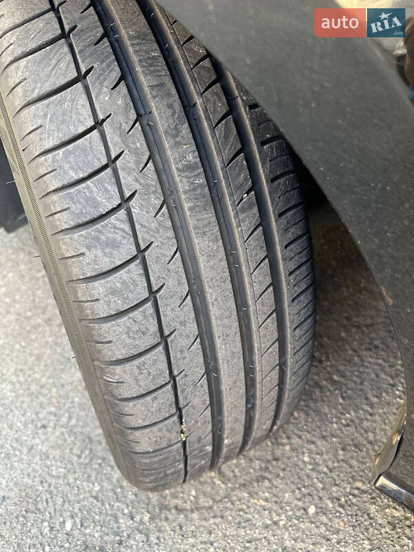 Седан Volkswagen Passat 2015 в Києві