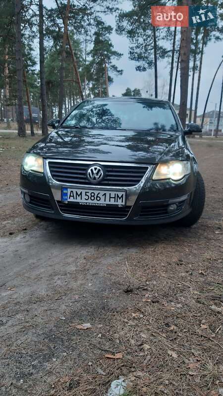 Седан Volkswagen Passat 2006 в Олевську