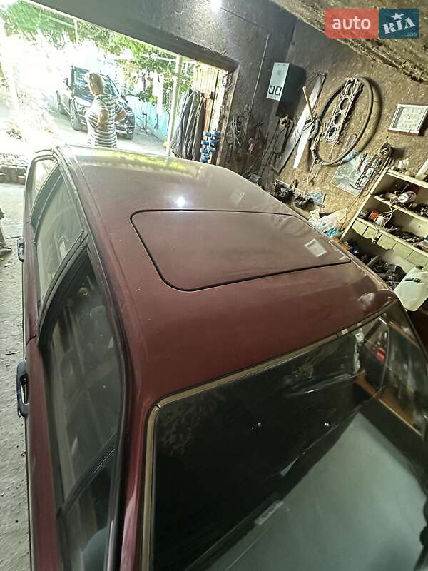 Универсал Volkswagen Passat 1982 в Тарутине