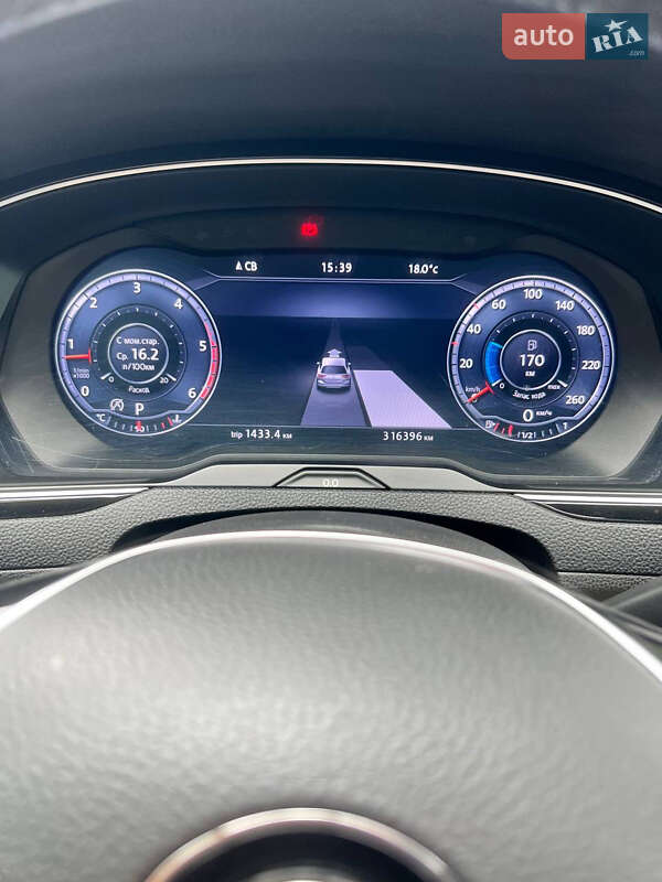 Універсал Volkswagen Passat 2015 в Чернівцях