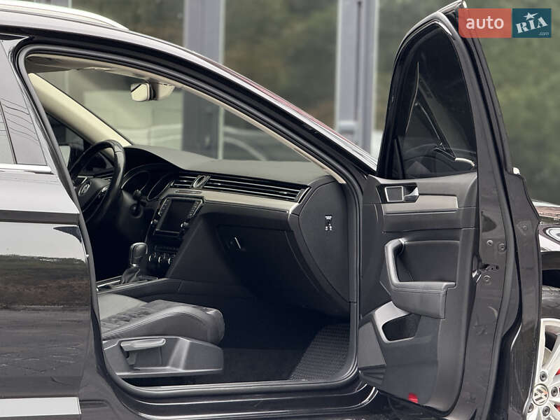 Универсал Volkswagen Passat 2015 в Тернополе фото 18 Универсал Volkswagen Passat 2015 в Тернополе