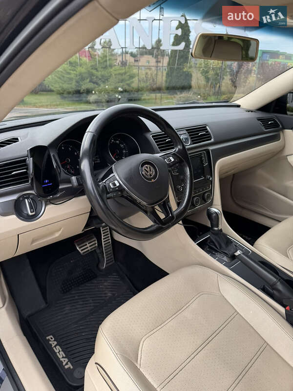 Седан Volkswagen Passat 2017 в Киеве фото 19 Седан Volkswagen Passat 2017 в Киеве